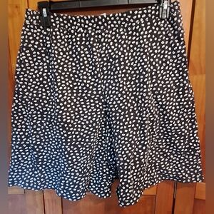 🎲RUSS STUDIO skorts. Size M, 28" waist, 10" inseam